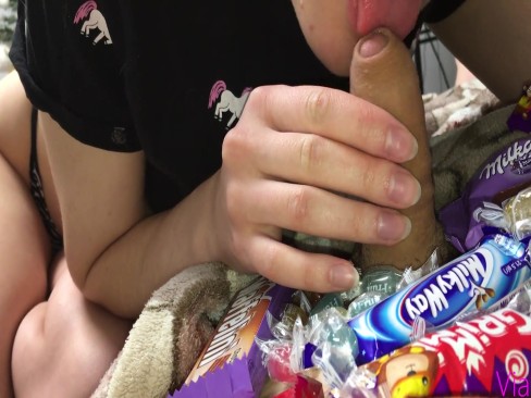 Stupid Stepsister And My Kandy - Via Hub | Freesex.se