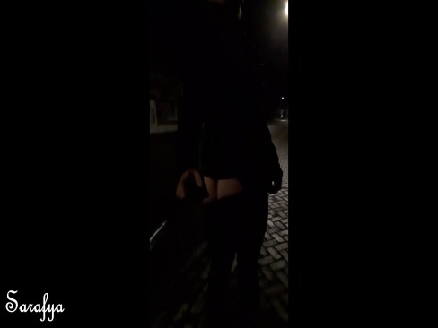 Walking naked through town during corona lockdown, when police stop her | Porrfilmer.com