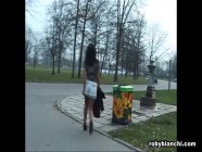 The voyeur in the park finds a beautiful mulatto girl and invites her to the motel | PORR.XXX