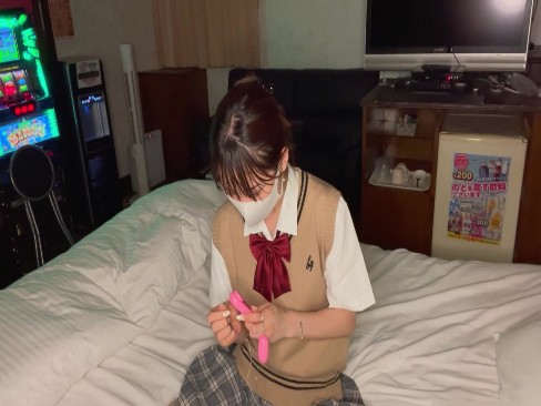 テーマパークで制服エロデート！可愛いに大興奮中出しハメ撮りSEX(前半)♡RYO＆YUU♡素人カップル/個人撮影/女子大生/コスプレ/美少女/10代/野外/露出/オナニー/パンチラ/フェラ/スリム | PorrTube.com