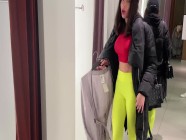 A blow job for dress right in a fitting room | PORR.XXX