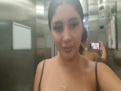 Cute women caught squirting at the hotel's elevator | Barbarianporno.com