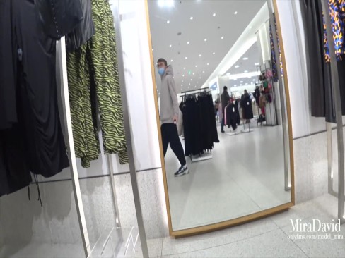 Babe gets public risky blowjob in fitting room - Close to be caught | Freesex.se